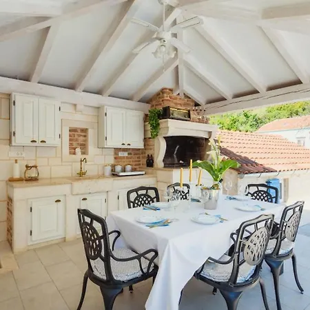 Mendula -orebic By Guide Villa