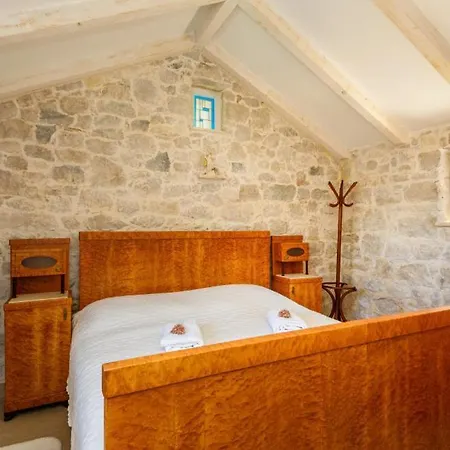 Mendula -orebic By Guide Villa Orebić