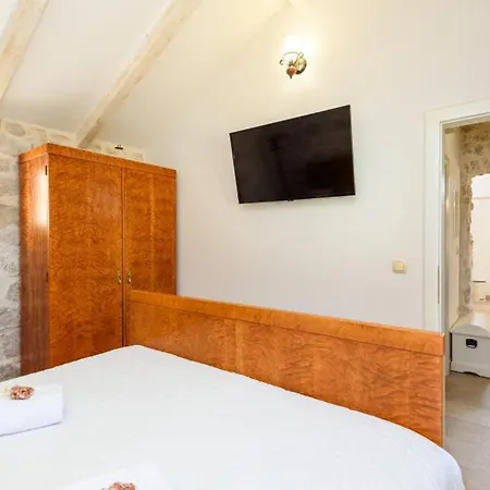 Mendula -orebic By Guide * Orebić