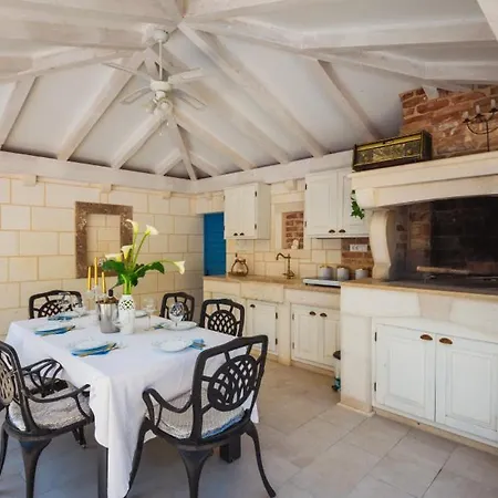 ヴィラ Mendula -orebic By Guide オレビック