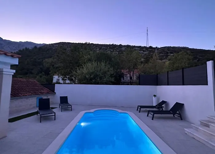 Mendula -orebic By Guide أوروبيتش