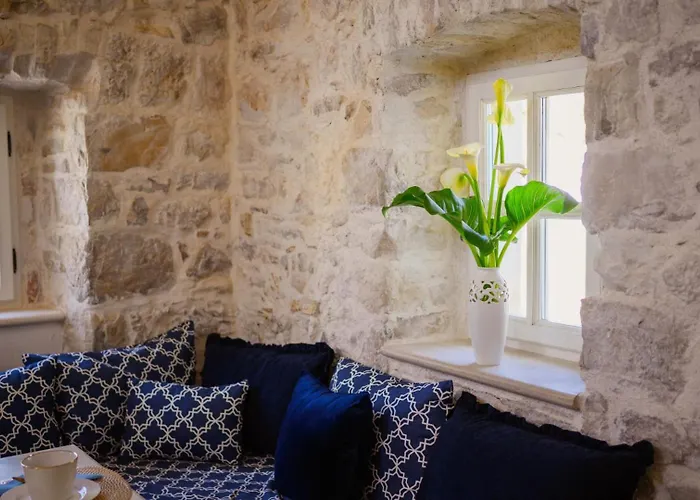 Mendula -orebic By Guide فيلة أوروبيتش