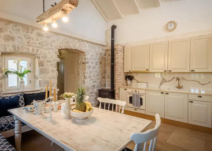 Mendula -orebic By Guide